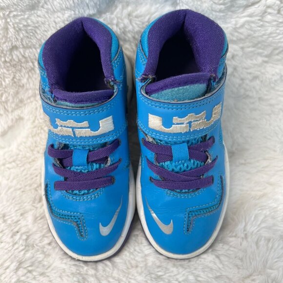 Nike Soldier Kids Snickers Sz 9C - Picture 7 of 8